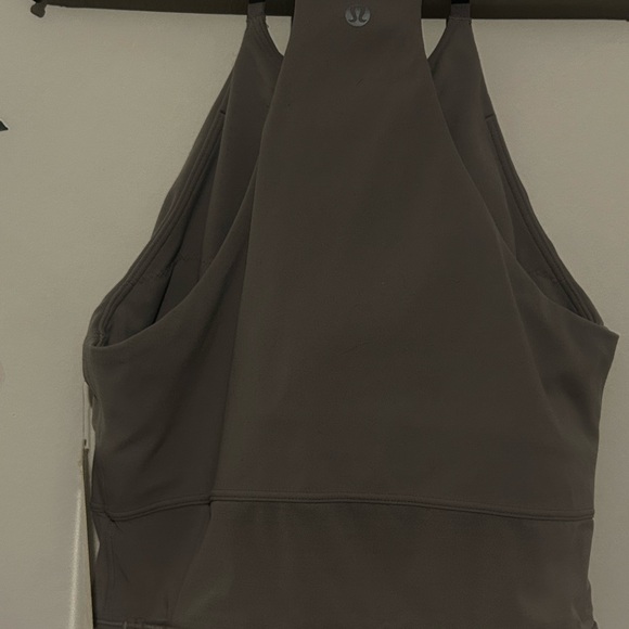 Lululemon High Neck Tank Top Grey Athletic Top Built-In Bra for Yoga & Gym size4 - Picture 2 of 4